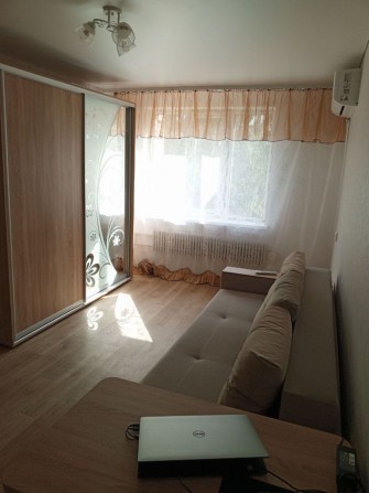 Продам квартиру на Юності - фото 1