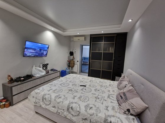 Продам 2к Слобожанский Тепличная студия и 2 спальни с авт. Юбилейный Слобожанское