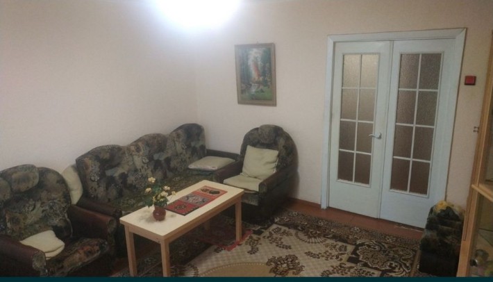 Квартира Приднепровск 3 х комн, 3/9 эт. - фото 1