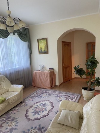 Продам 2 х комнатную квартиру - фото 1