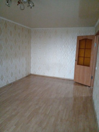 Продам 2-х комнатную квартиру на Победе. Цена договорная, звоните - фото 1