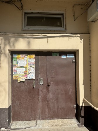 Продам квартиру 3х ком на втором єтаже - фото 1