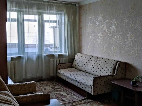 Продам 2к. квартиру, жилая + кладовка г.Терновка, Павлоградский район Терновка