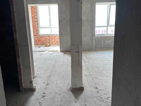 Продам однокімнатну квартиру 49,2м2 Слобожанське