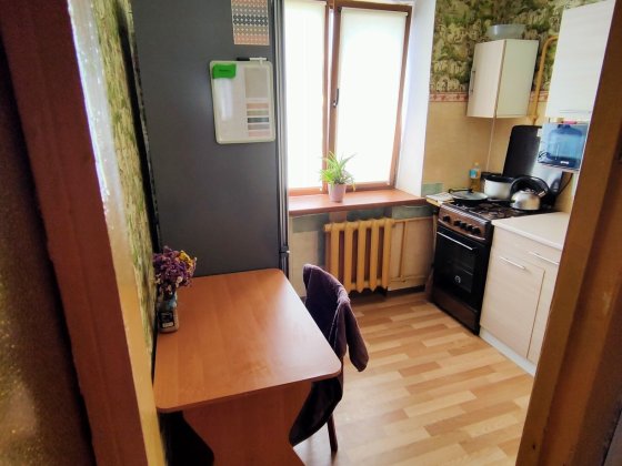 ПРОДАМ квартиру 44 квартал Терноватый Кут