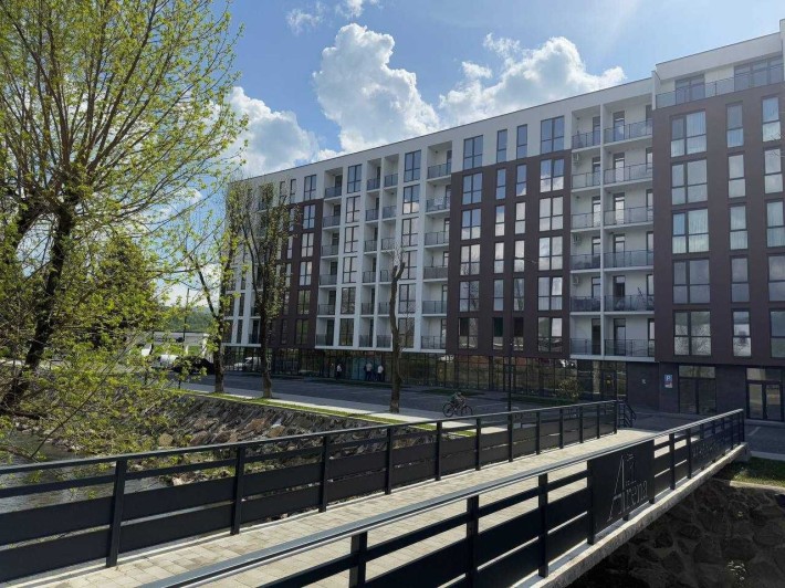 Новобудова ЖК "Набережний квартал". Центр Сваляви. Квартира. - фото 1