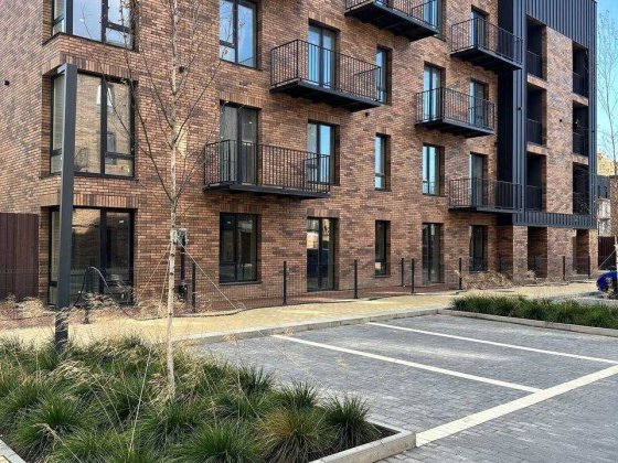 Продається двокімнатна квартира готова до ремонту Крихівці