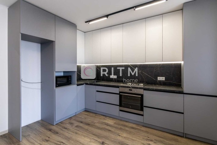 ПРОДАЖ великої 2-к+ велика кухня-студія квартири Калинова Слобода - фото 1