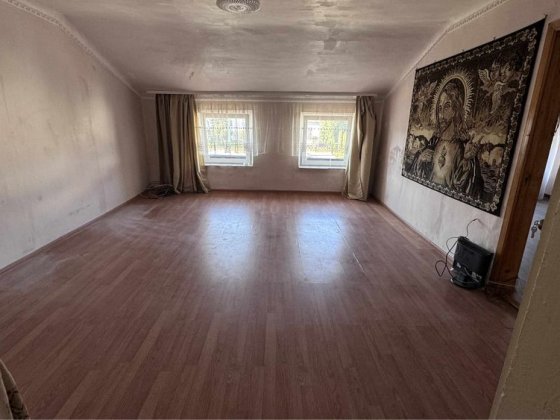 Продам квартиру і гараж