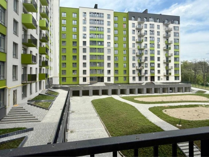 Видова на озеро, 3кім квартира , з відкритим балконом! - фото 1