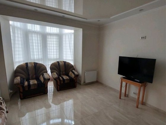 Продається чотирьохкімнатна   квартира в Калиновій Слободі Крихівці