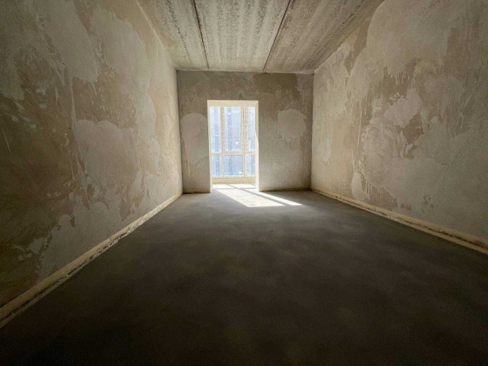 Продається простора двокімнатна квартира з частковим ремонтом +кладова - фото 1