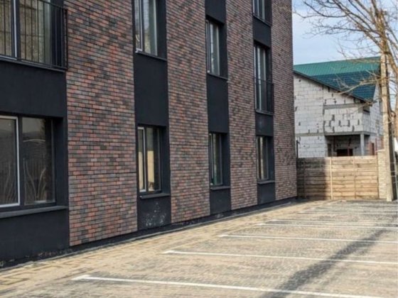 53 кв м квартира на 3 му поверсі Гатне