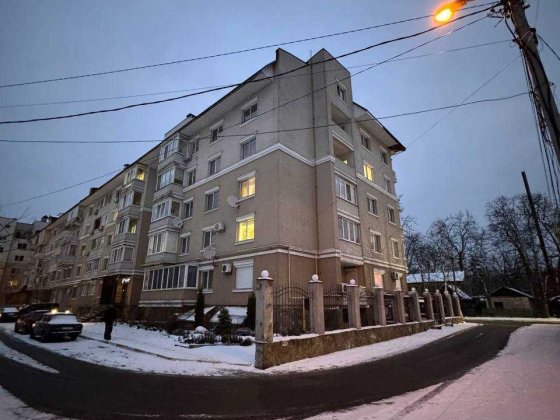 Ворзель. Продаж 1-поверх 3 кімнатної квартири з ремонтом 93,2м² Ворзель