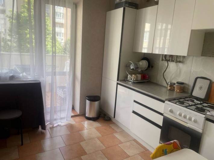 Продам 1-к квартиру з ремонтом, ЖК Петрівський квартал - фото 1