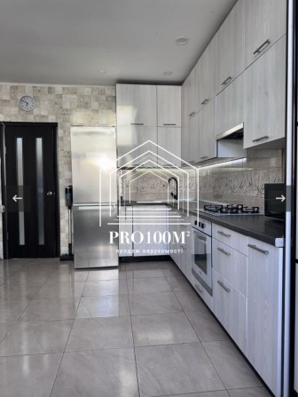 Без% продаж 4к Білий Шоколад Центр, Білогородка - фото 1