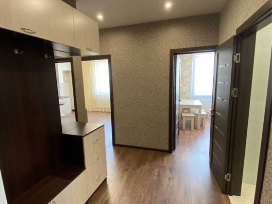 Продам 2К квартиру з ремонтом, 60,1 м2, 7 пов. Крюковщина