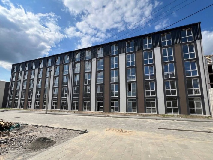 34 500$—Квартира з терасою 26м2 та газом , 32м2 ,1поверх,червона цегла - фото 1