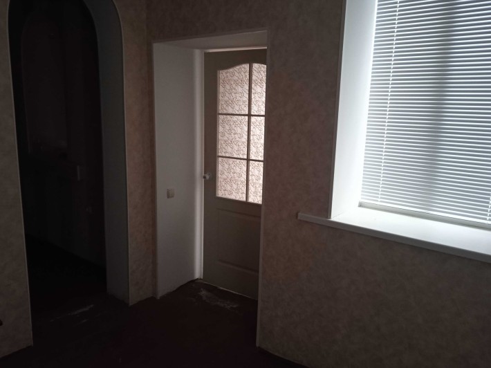 продам  двох кімнатну  квартиру центр - фото 1