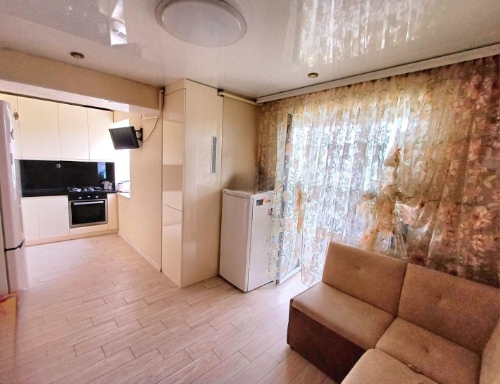 1-кімнатна квартира-студія з додатковою кімнатою і гардеробною/Глеваха - фото 1