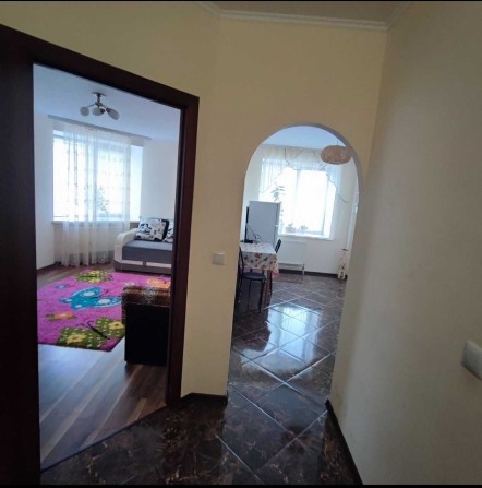 Продам 1 кімнатну квартиру! Мінімальне оформлення! - фото 1