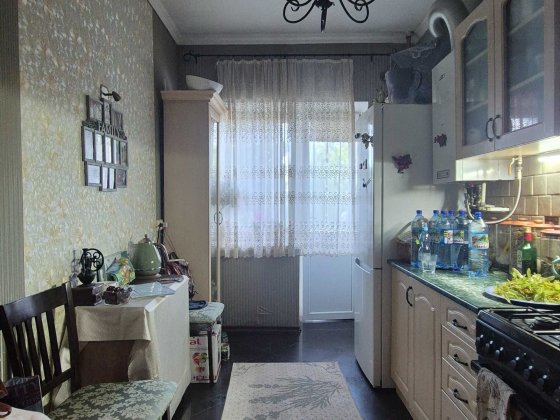 Продам затишну квартиру з ремонтом. Немішаєве