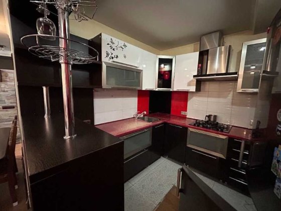 Продам простору Двокімнатну квартиру-заходь і живи або здавай в оренду Немешаево