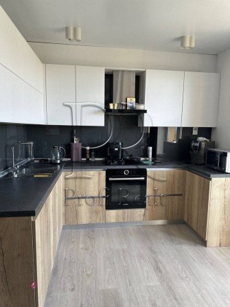 Продаж 3-к кв з ремонтом та меблями/ЖК Соцтаун/Чайки/метро Житомирська - фото 1