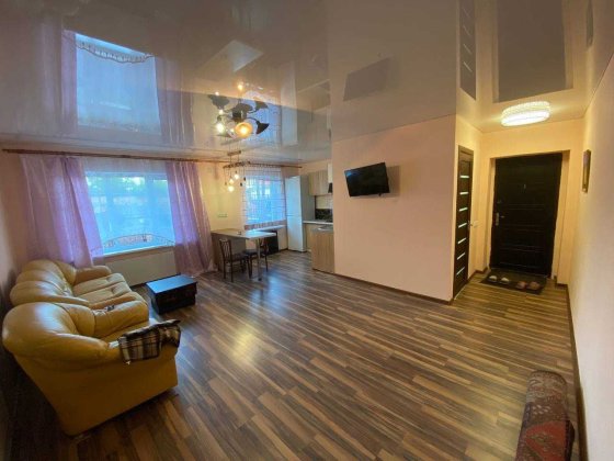 Квартира-студія  Гайворон Гайворон