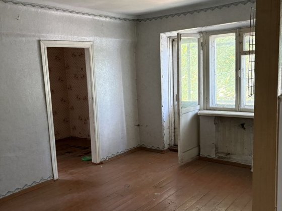 Продаж  двокімнатної квартири Помошная