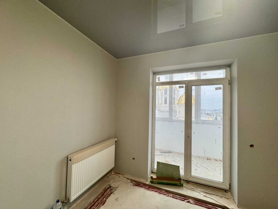 Продаж 2 кімн квартири з частковим ремонтом в новобудові Солонка