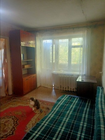 Продаю трикімнатну квартиру - фото 1