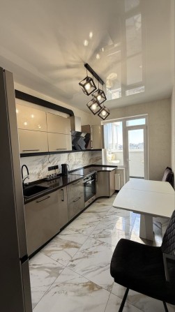 Продается 2х комнатная квартира в ЖМ Радужный - фото 1