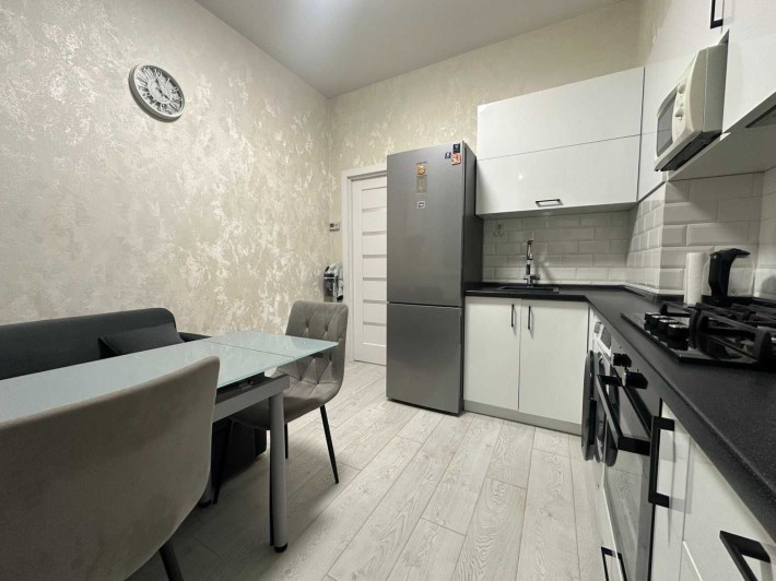 1 комнатная квартира 34 м2 Ремонт Мебель Техника ЖК Австрийский - фото 1