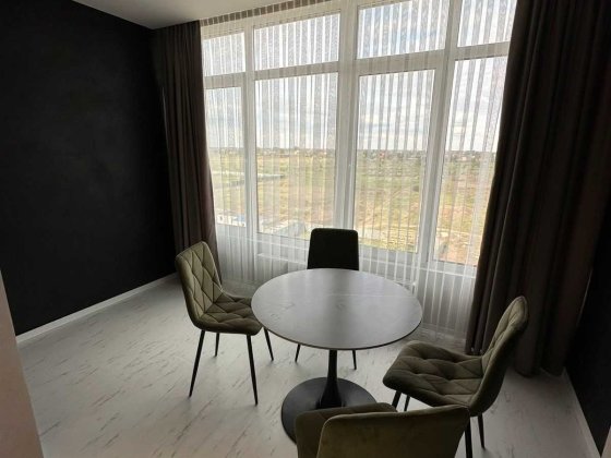 Продам 1-ком квартиру с Дизайнерским ремонтом