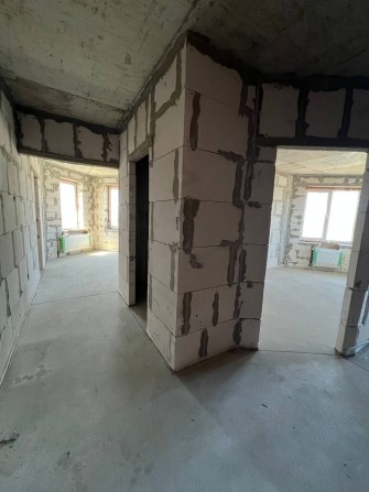 Продам квартиру от строителей в новом доме - фото 1