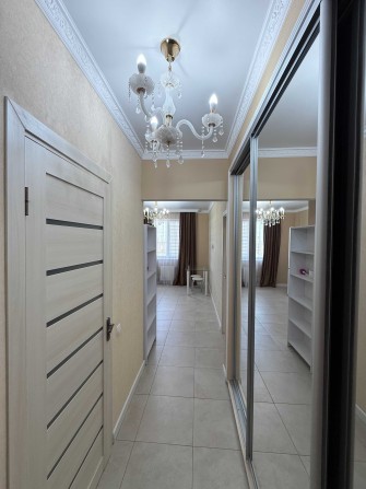 Видовая 1к квартира в Кадоре на Сахарова - фото 1