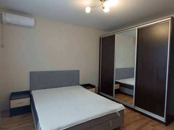 Продам однакомнатнкю квартиру с мебелью и техникой Авангард