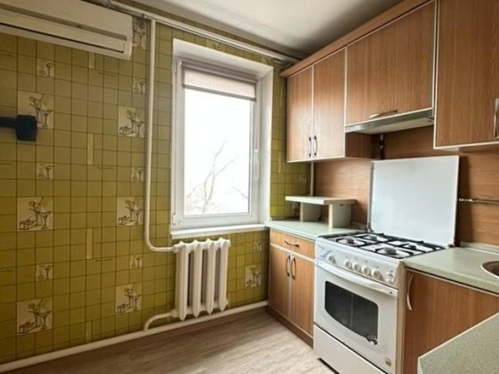 Продам 1 комнатную квартиру в Великодолинском Великодолинське