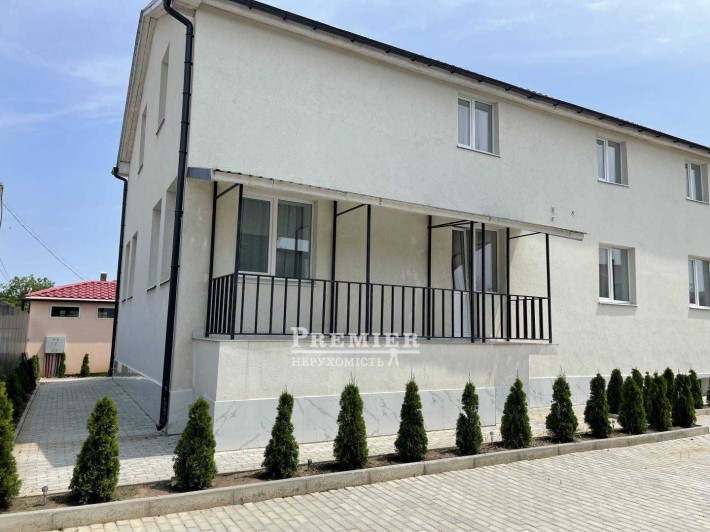 Продам двухкімнатну квартиру 70 кв.м з євроремонтом - фото 1