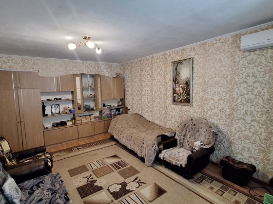 1 кімнатна ідеальна квартира 36кв м у Великодолинську Великодолинське