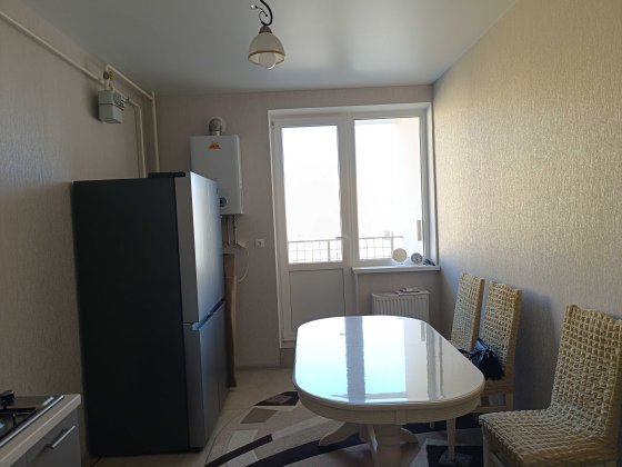 Продам 2х кв с ремонтом в новом доме с газом  и 2х контурный котлом. Авангард