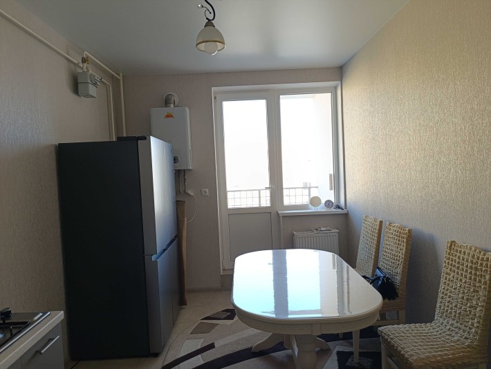 Продам 2х кв с ремонтом в новом доме с газом  и 2х контурный котлом. - фото 1