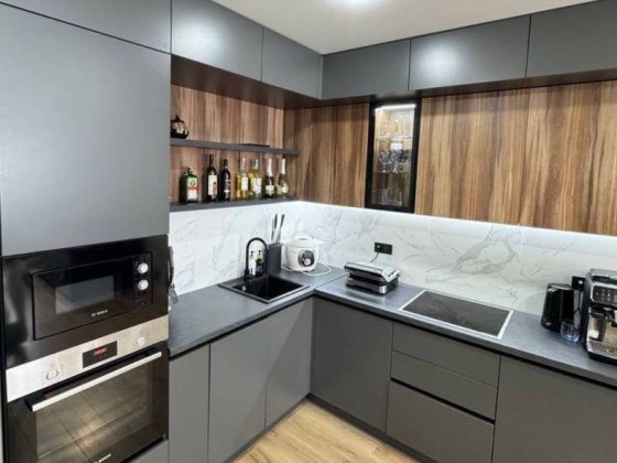 2-комнатная с новым ремонтом/Кадор на Таирово/Мебель/Техника Лиманка