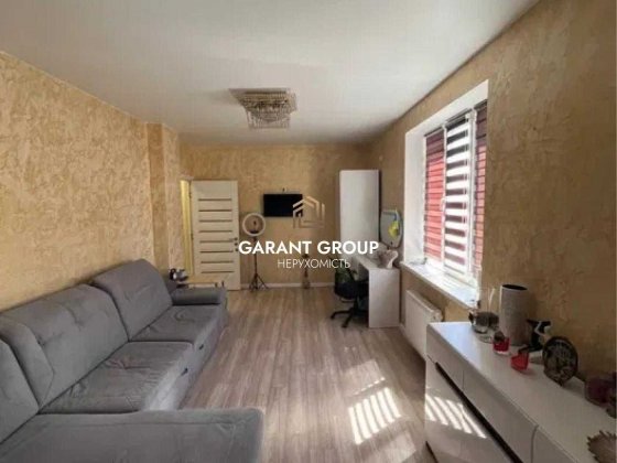 Продається двокімнатна тепла квартира по вигідній ціні Крыжановка