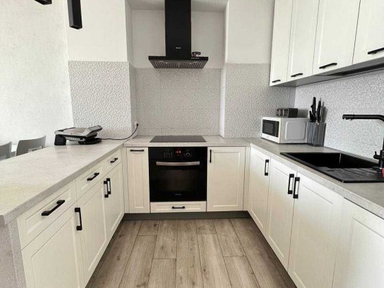 2-х комнатная  ЖК Золотая эра ! Крыжановка