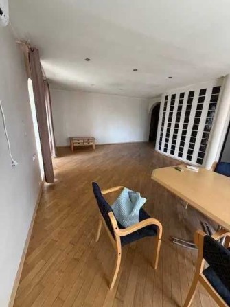 Трикімнатна квартира 110 м кв поруч з МакДональдсом - фото 1