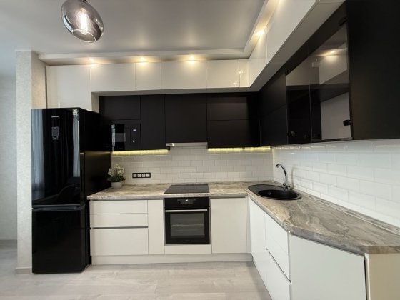 1- комнатная квартира  с ремонтом ЖК Таировские сады Лиманка