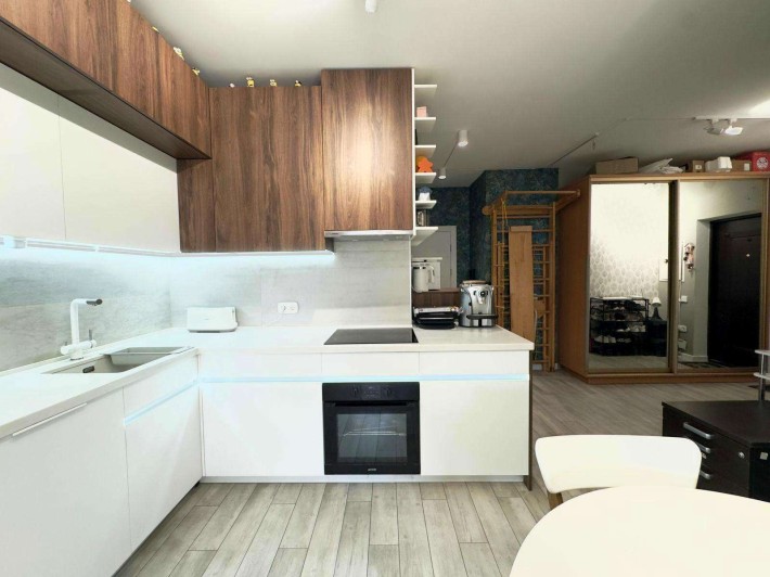 Продаж 2-к квартири вул. Тираспольська 60 - фото 1