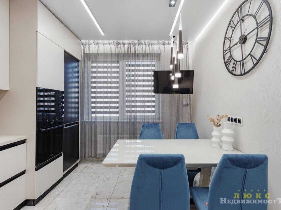 Продам стильную 3 комнатную квартиру в ЖК 49 Жемчужина , ул. Жемчужная Лиманка